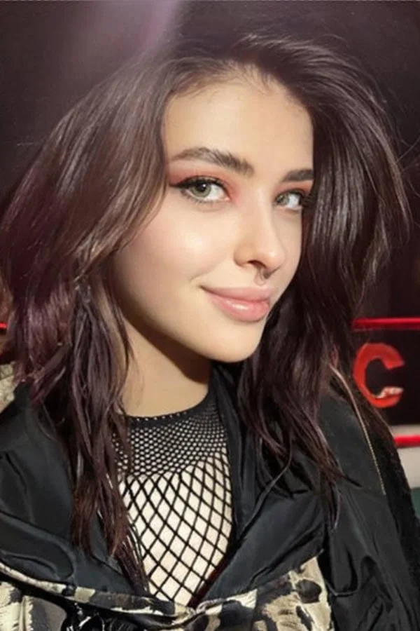 Young-Russian-Elite-escort-adjika3